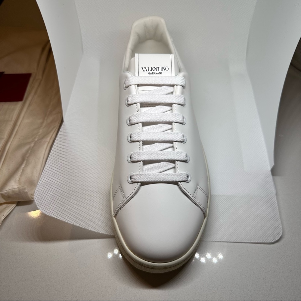 New VALENTINO calf leather sneaker size EU 37 US 7